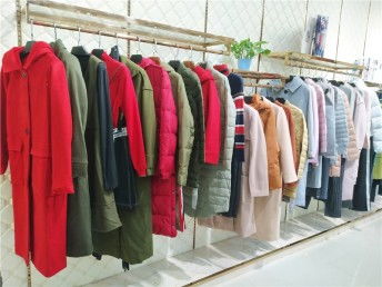一線品牌卡拉貝斯 折扣女裝走份批發(fā)一手貨源，重慶服裝服飾批發(fā)新選擇